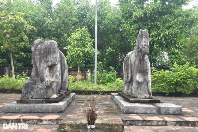 Admire the 500-year-old ancient stone tower, famous and sacred in Ha Tinh - 11