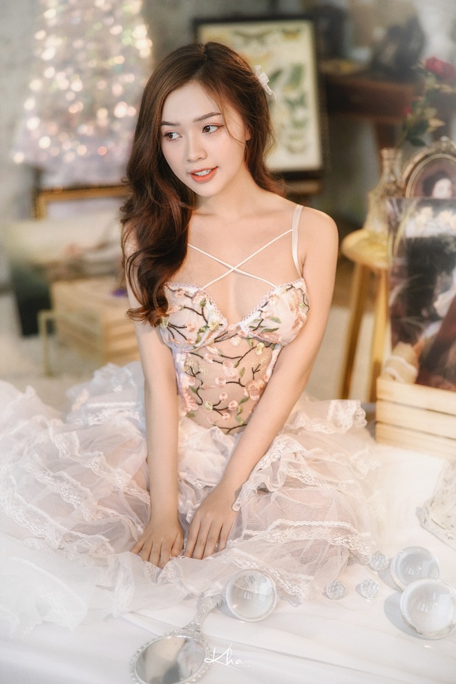 Thiếu nữ Kiên Giang khoe nét xuân thì giữa vườn hoa ngập sắc màu - 11 Thiếu nữ Kiên Giang khoe nét xuân thì giữa vườn hoa ngập sắc màu - 11
