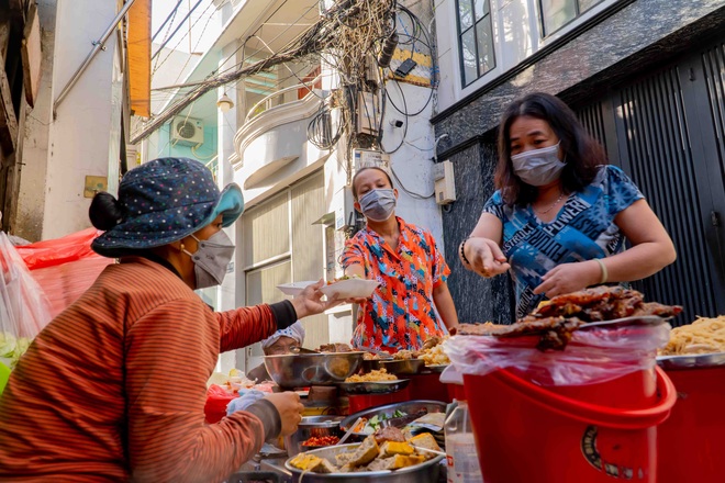 50 năm bán cơm tấm ở... không gian hoài cổ cho khách sống ảo - 10 50 năm bán cơm tấm ở... không gian hoài cổ cho khách sống ảo - 10