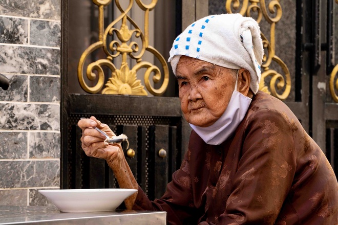 50 năm bán cơm tấm ở... không gian hoài cổ cho khách sống ảo - 4 50 năm bán cơm tấm ở... không gian hoài cổ cho khách sống ảo - 4