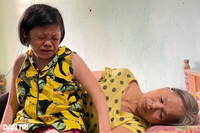 Người mẹ góa chết đứng khi con gái ngã vào nồi bánh tráng sôi sùng sục - 4 Người mẹ góa chết đứng khi con gái ngã vào nồi bánh tráng sôi sùng sục - 4