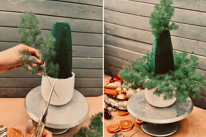Người Hà Nội mua cành thông tươi về cắm đón Noel sớm - 2 Người Hà Nội mua cành thông tươi về cắm đón Noel sớm - 2