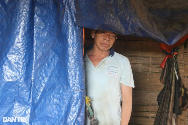 Nếu có tiền đến bệnh viện điều trị, bé gái khốn khổ sẽ được cứu sống! - 6 Nếu có tiền đến bệnh viện điều trị, bé gái khốn khổ sẽ được cứu sống! - 6
