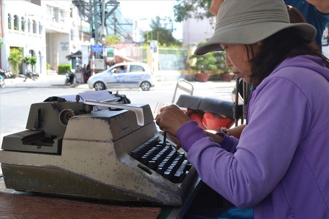 Nghề đánh máy chữ ở Hà Nội xưa - 1