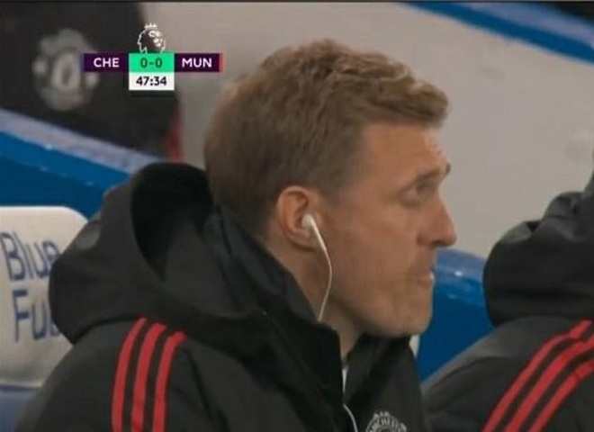 Nghi vấn Man Utd lột xác nhờ được… chỉ đạo từ xa - 1 Nghi vấn Man Utd lột xác nhờ được… chỉ đạo từ xa - 1