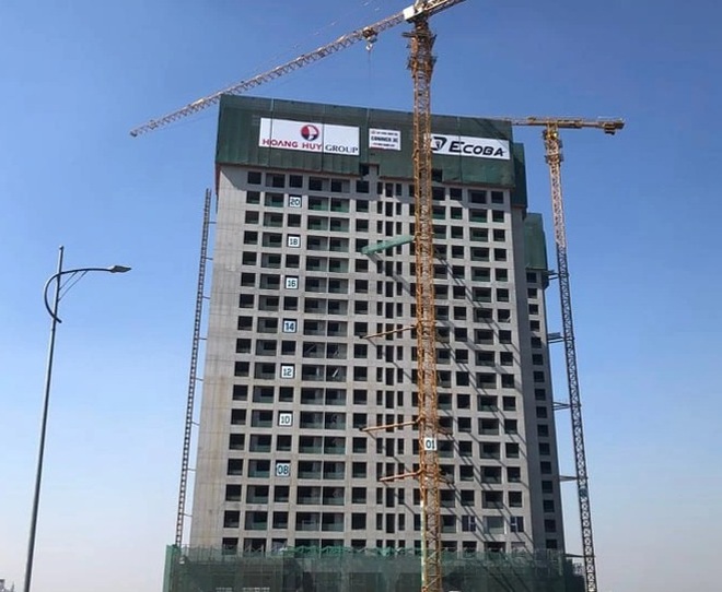 Phong tỏa một công trình xây dựng có hơn 80 ca dương tính với SARS-CoV-2 - 1 Phong tỏa một công trình xây dựng có hơn 80 ca dương tính với SARS-CoV-2 - 1