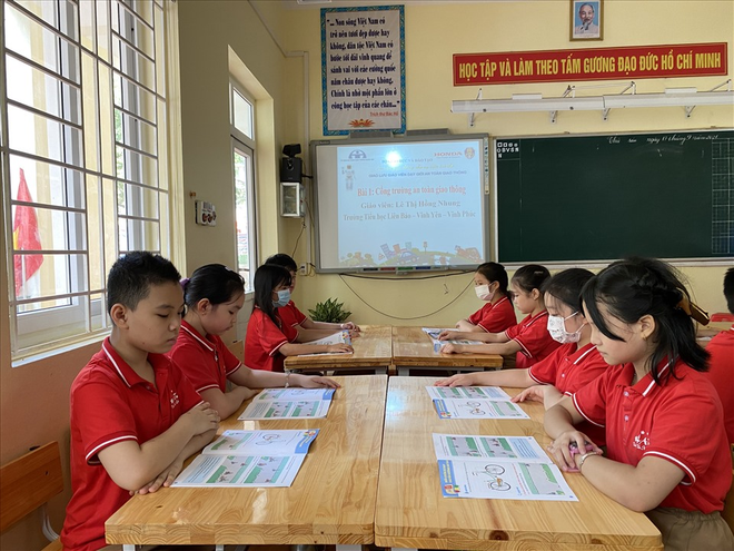 2,1 triệu bài dự thi An toàn giao thông cho nụ cười trẻ thơ - 4 2,1 triệu bài dự thi An toàn giao thông cho nụ cười trẻ thơ - 4