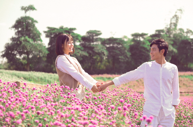 Ca sĩ Hoa Trần mừng tuổi mới bằng MV bồi hồi nhớ tuổi thanh xuân - 2 Ca sĩ Hoa Trần mừng tuổi mới bằng MV bồi hồi nhớ tuổi thanh xuân - 2