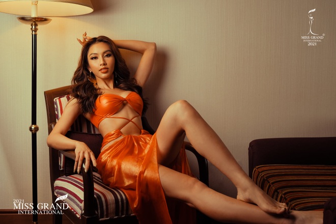 Phong cách gợi cảm đẹp mê hồn của Thùy Tiên tại Hoa hậu Hòa bình 2021 - 22