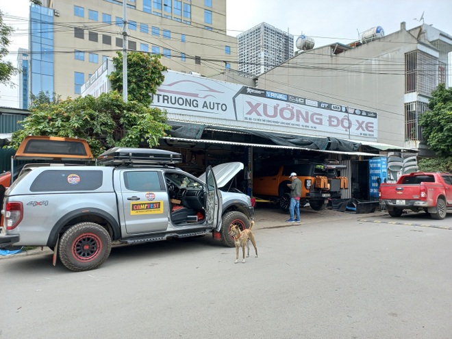 Thợ độ xe hóa xế cũ thành nhà đi phượt không ngơi tay mùa Covid-19 - 1 Thợ độ xe hóa xế cũ thành nhà đi phượt không ngơi tay mùa Covid-19 - 1
