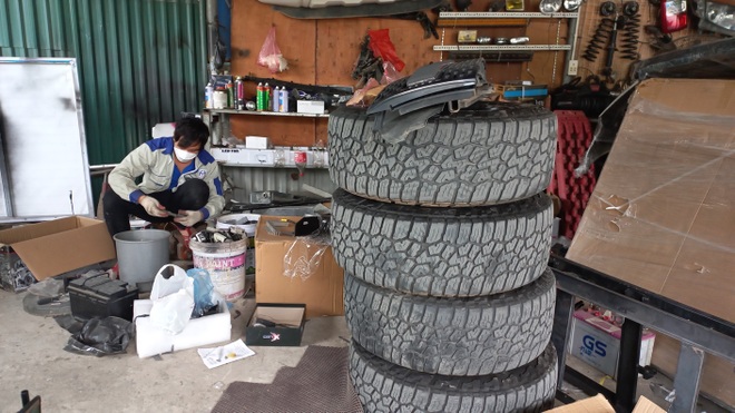 Thợ độ xe hóa xế cũ thành nhà đi phượt không ngơi tay mùa Covid-19 - 12 Thợ độ xe hóa xế cũ thành nhà đi phượt không ngơi tay mùa Covid-19 - 12