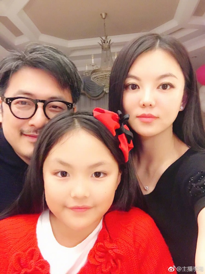Hôn nhân sóng gió của MC giàu nhất Trung Quốc và người chồng lăng nhăng