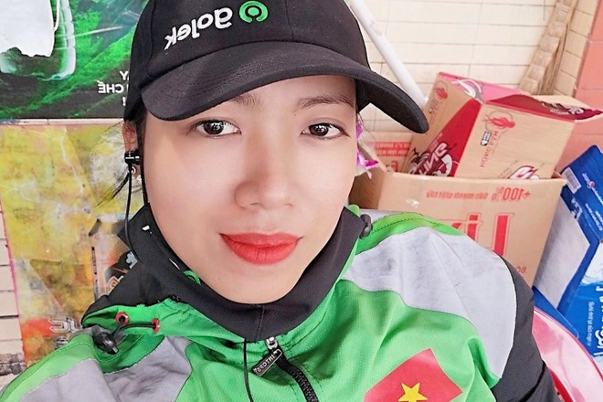 Nữ tài xế gàn mượn nợ khắp nơi để cưu mang 150 chú chó, mèo - 1 Nữ tài xế gàn mượn nợ khắp nơi để cưu mang 150 chú chó, mèo - 1