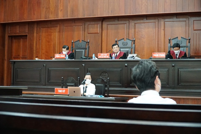 Y án sơ thẩm, ông Nguyễn Thành Tài lãnh 8 năm tù - 4