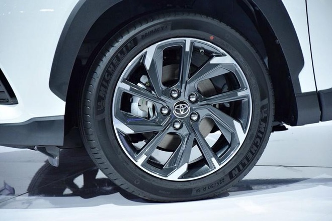 Xem trước Corolla Cross 2022 bản thể thao có thể về Việt Nam trong năm sau - 5 Xem trước Corolla Cross 2022 bản thể thao có thể về Việt Nam trong năm sau - 5