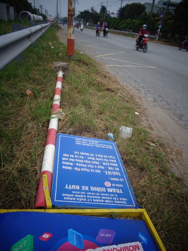 Trạm xe buýt xấu xí - 3 Trạm xe buýt xấu xí - 3