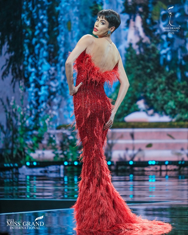 Cơ hội nào cho Thùy Tiên tại Hoa hậu Hòa bình năm 2021 trước giờ G? - 11