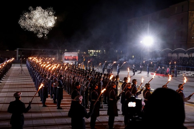 Quân đội Đức tổ chức nghi lễ trang trọng nhất chia tay Thủ tướng Merkel - 8