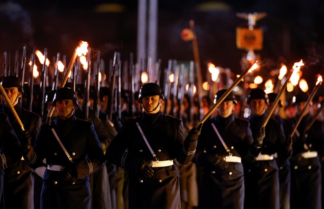 Quân đội Đức tổ chức nghi lễ trang trọng nhất chia tay Thủ tướng Merkel - 5