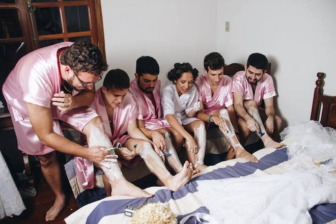 Không có hội chị em bạn dì, cô gái mời đám bạn trai làm... phù dâu - 3 Không có hội chị em bạn dì, cô gái mời đám bạn trai làm... phù dâu - 3