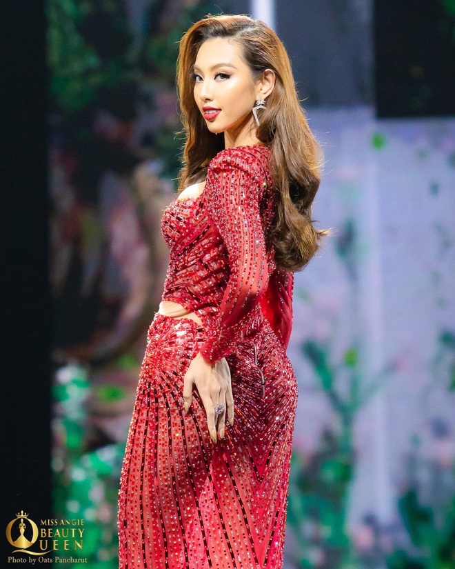 Phong cách gợi cảm đẹp mê hồn của Thùy Tiên tại Hoa hậu Hòa bình 2021 - 21