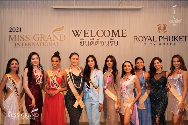 Phong cách gợi cảm đẹp mê hồn của Thùy Tiên tại Hoa hậu Hòa bình 2021 - 2 Phong cách gợi cảm đẹp mê hồn của Thùy Tiên tại Hoa hậu Hòa bình 2021 - 2