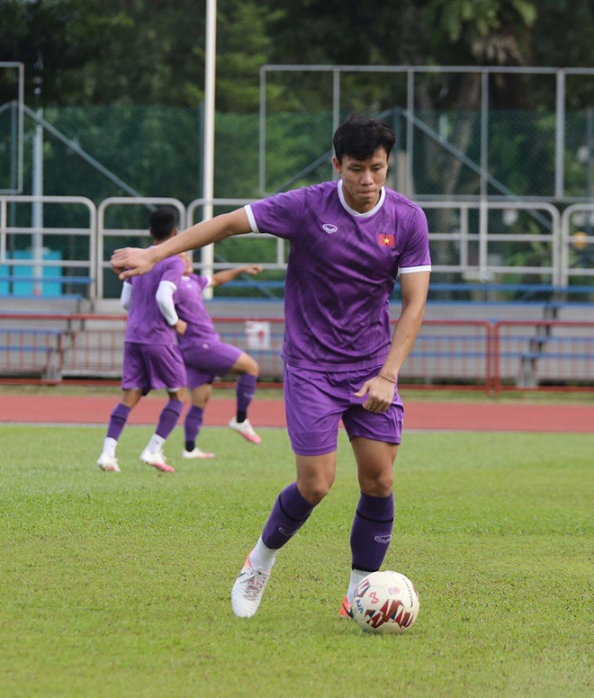HLV Park Hang Seo đau đầu xếp đội hình đấu đội tuyển Lào - 5