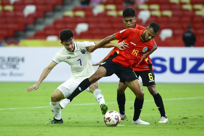 Báo Thái Lan phản ứng gay gắt vì sự yếu kém của đội nhà trước Timor Leste - 1