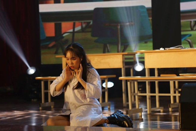 Dàn bác sĩ tương lai đầy nóng bỏng đón tân sinh viên - 6 Dàn bác sĩ tương lai đầy nóng bỏng đón tân sinh viên - 6