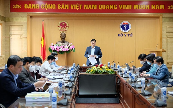 Đi từng ngõ, gõ từng nhà tiêm vét cho người cao tuổi, có bệnh lý nền - 1 Đi từng ngõ, gõ từng nhà tiêm vét cho người cao tuổi, có bệnh lý nền - 1