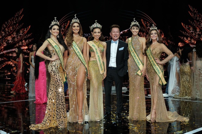 Lý do đặc biệt giúp Thùy Tiên đăng quang Hoa hậu Hòa bình thế giới - 2 Lý do đặc biệt giúp Thùy Tiên đăng quang Hoa hậu Hòa bình thế giới - 2