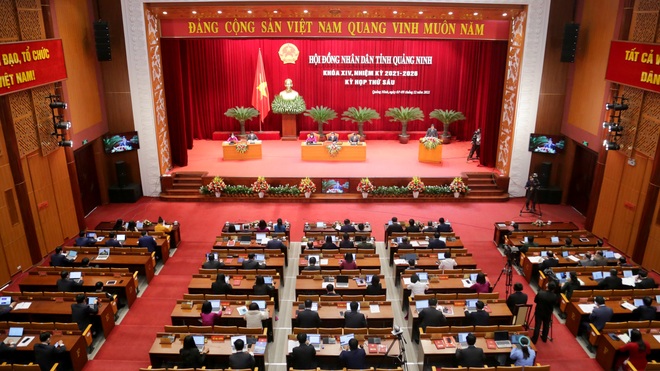 Quảng Ninh họp HĐND quyết định nhiều cơ chế, chính sách đảm bảo an sinh, phúc lợi xã hội - 1 Quảng Ninh họp HĐND quyết định nhiều cơ chế, chính sách đảm bảo an sinh, phúc lợi xã hội - 1