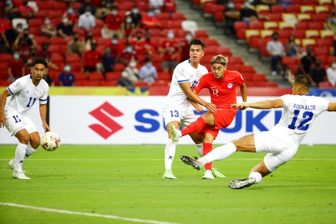 Đánh bại Philippines, Singapore vươn lên dẫn đầu bảng A AFF Cup 2020 - 2