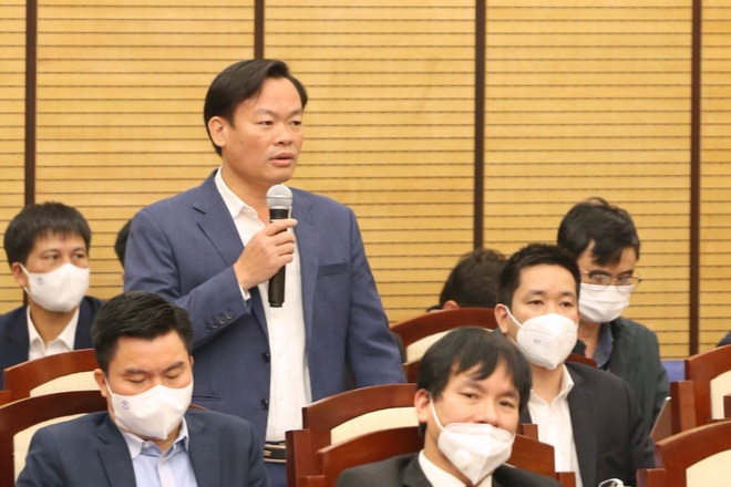 Hà Nội: Chủ tịch quận than khó xử lý quán karaoke mở chui giữa dịch - 1