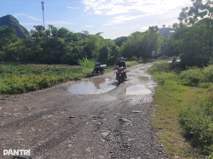 Cầu 19 tỷ đồng thông xe sau 10 năm bị bỏ hoang - 5 Cầu 19 tỷ đồng thông xe sau 10 năm bị bỏ hoang - 5
