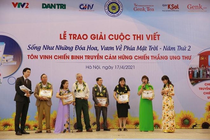 Cô giáo vượt qua căn bệnh ung thư di căn nhờ nghị lực phi thường - 5 Cô giáo vượt qua căn bệnh ung thư di căn nhờ nghị lực phi thường - 5