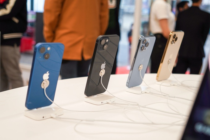 Giá iPhone 13 Pro Max giảm hơn 10 triệu đồng tại Việt Nam - 1
