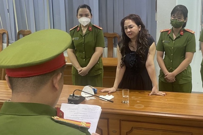Bà Đinh Thị Lan đề nghị khởi tố 46 Youtuber liên quan Nguyễn Phương Hằng - 1
