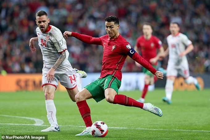 Bồ Đào Nha và Ba Lan giành vé dự World Cup 2022 - 1