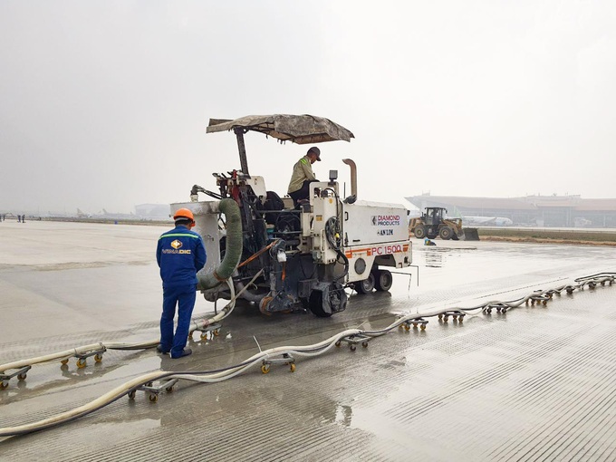 Vượt tiến độ ở dự án sân bay Nội Bài, VINADIC khẳng định chất lượng, tốc độ - 4 Vượt tiến độ ở dự án sân bay Nội Bài, VINADIC khẳng định chất lượng, tốc độ - 4
