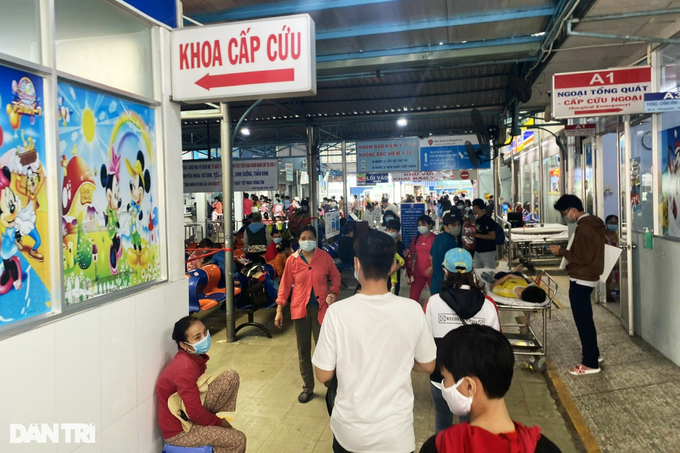 Thêm bệnh viện có cha mẹ tìm con cấp cứu, gia đình bác sĩ cũng bị gọi lừa - 1 Thêm bệnh viện có cha mẹ tìm con cấp cứu, gia đình bác sĩ cũng bị gọi lừa - 1