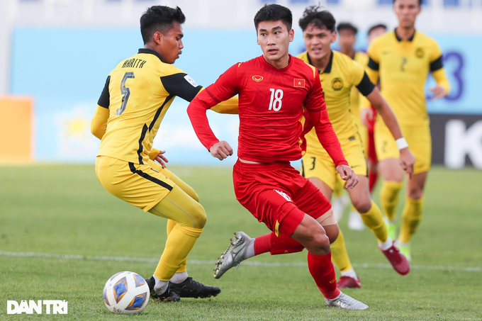 Sếp lớn bóng đá Malaysia mơ thắng tuyển Việt Nam nhờ HLV Hàn Quốc - 2