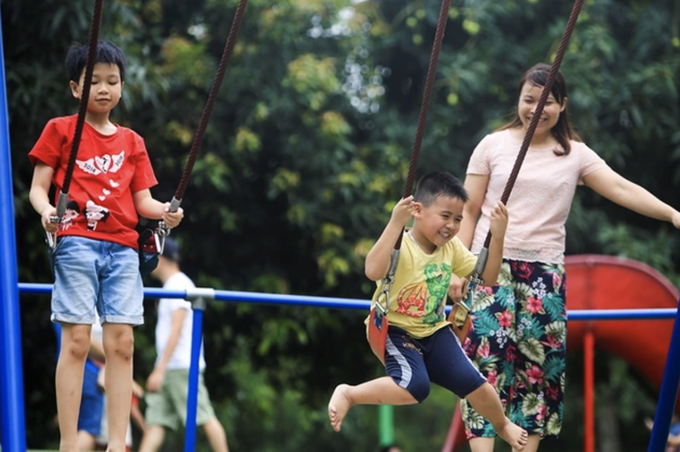 Phụ huynh băn khoăn, lo lắng có nên cho con đi học thêm trong hè? - 1