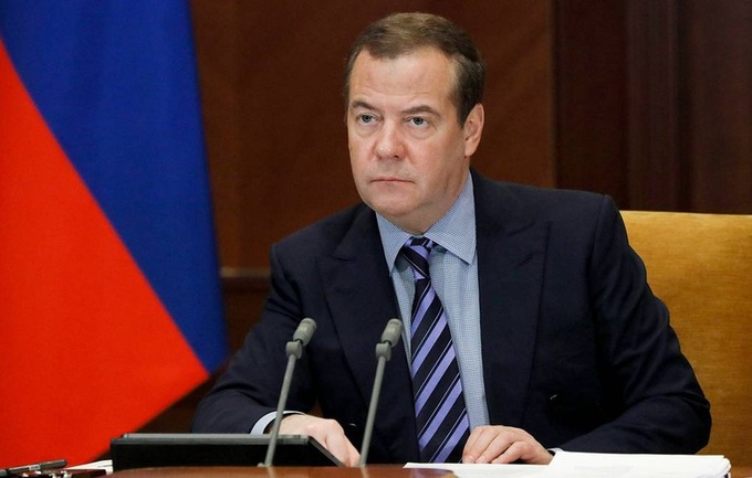 Ông Medvedev: Phương Tây giục Ukraine đàm phán với Nga vì lo Thế chiến III - 1