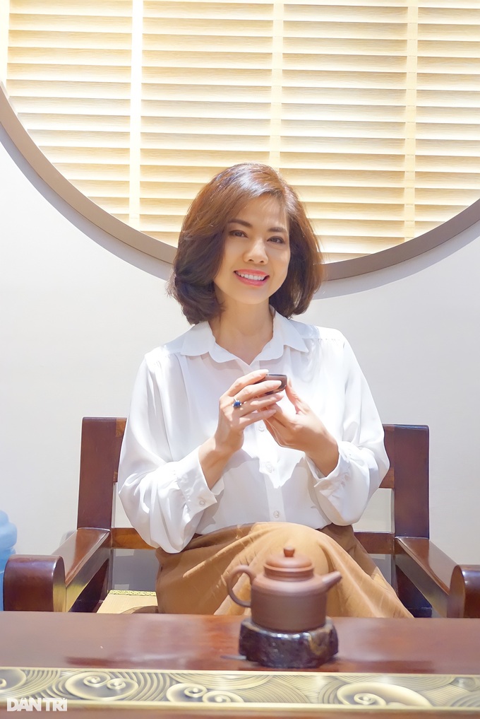 Hồ Lệ Thu: Tuổi 48 rạng rỡ, tuyên bố không yêu nữa sau sóng gió hôn nhân
