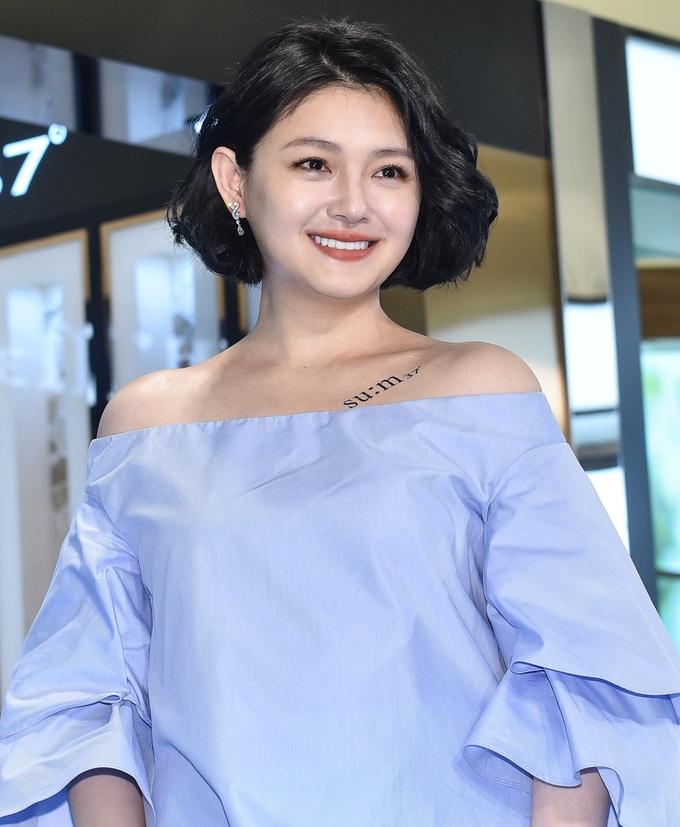 Chồng cũ bị tố phụ bạc, chồng mới liên tục ghi điểm với Từ Hy Viên - 1 Chồng cũ bị tố phụ bạc, chồng mới liên tục ghi điểm với Từ Hy Viên - 1