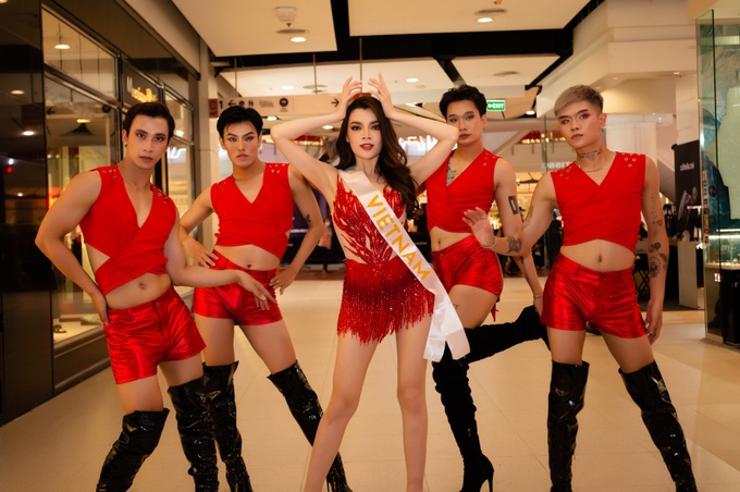 สาวงามเวียดนามคว้ารางวัล Miss International Transgender Talent Award 2022 - 11