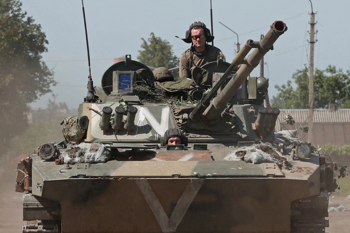 Lực lượng thân Nga tại Lugansk, Đông Ukraine (Ảnh: Reuters)