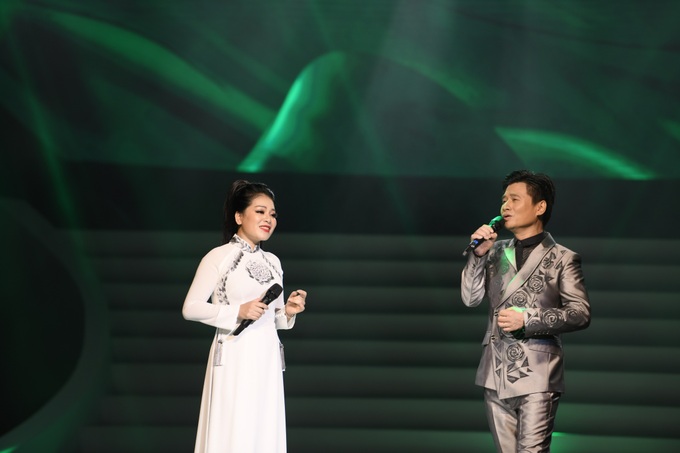 Ca sĩ Anh Thơ bị quên lời do ảnh hưởng hậu Covid-19 - 3 Ca sĩ Anh Thơ bị quên lời do ảnh hưởng hậu Covid-19 - 3