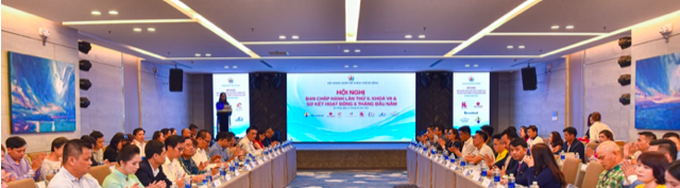 Công ty Truyền thông Rồng Tiên Sa nhận cờ thi đua của UBND TP Đà Nẵng